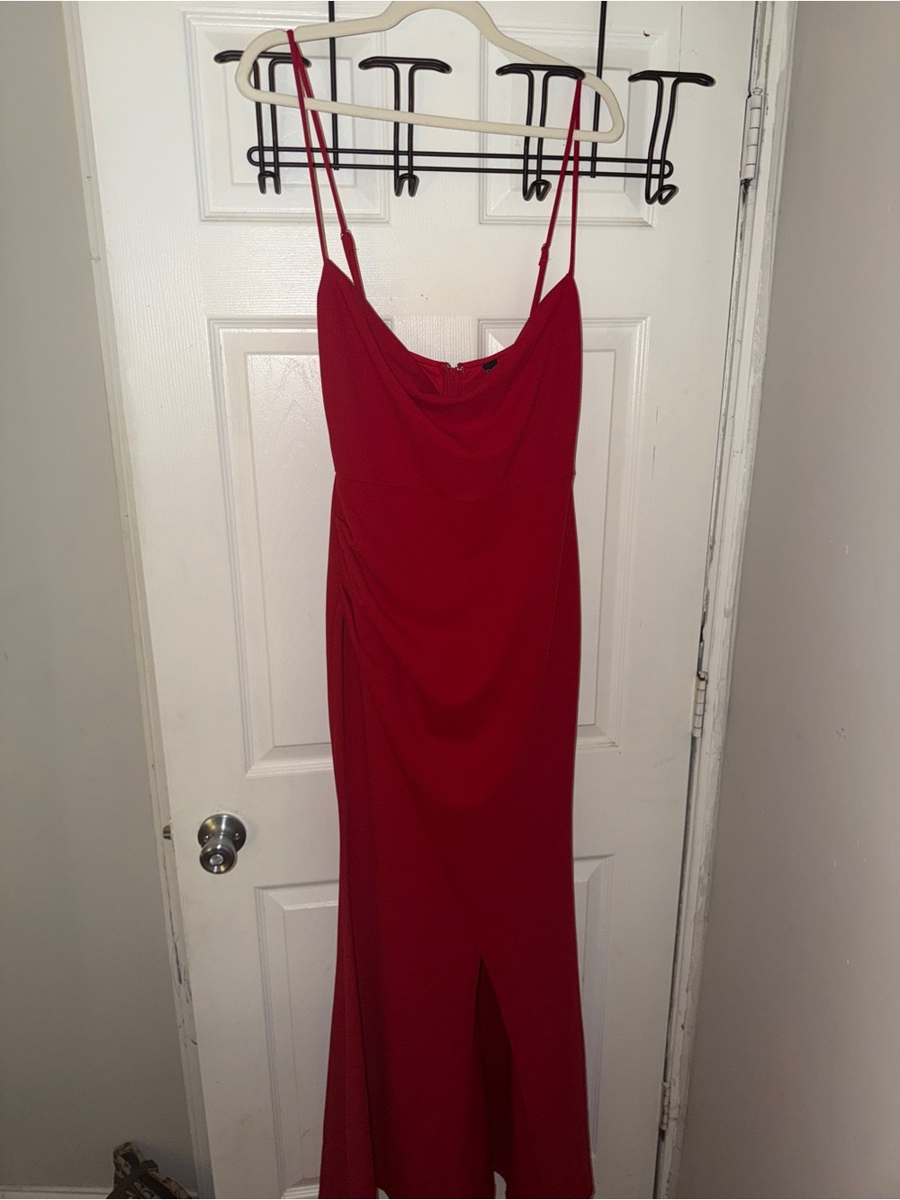 Windsor Elegant Red Spaghetti-Strap Evening Dress